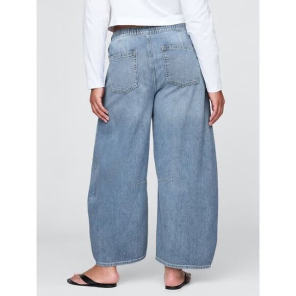 NWT Mid Rise UltraSoft Easy Horseshoe Jeans - Colormedium wash - Picture 3 of 6